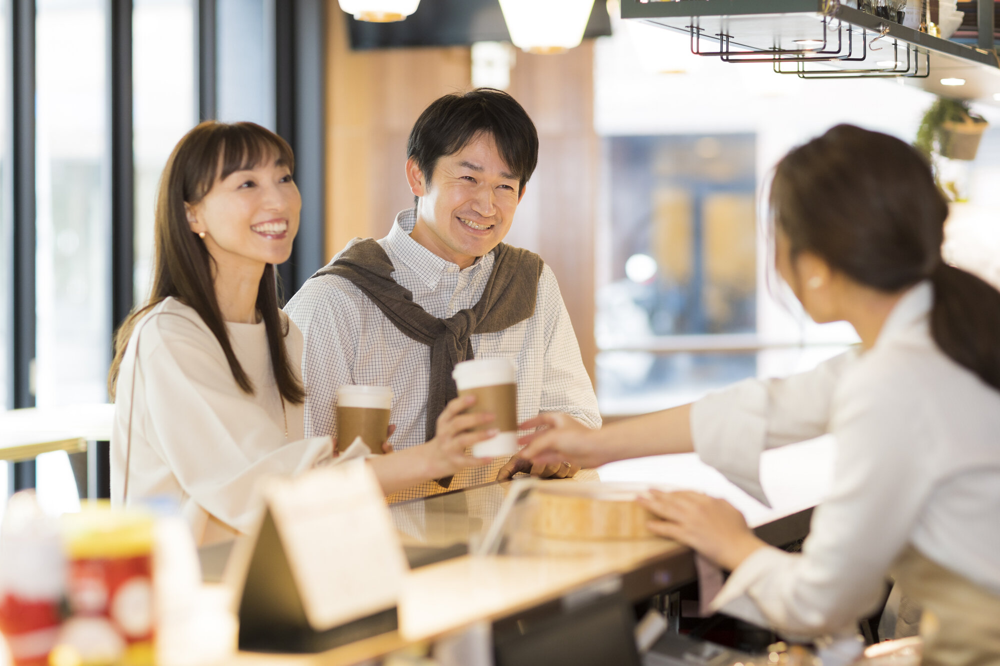 タッチ決済の導入事例と利用顧客の声