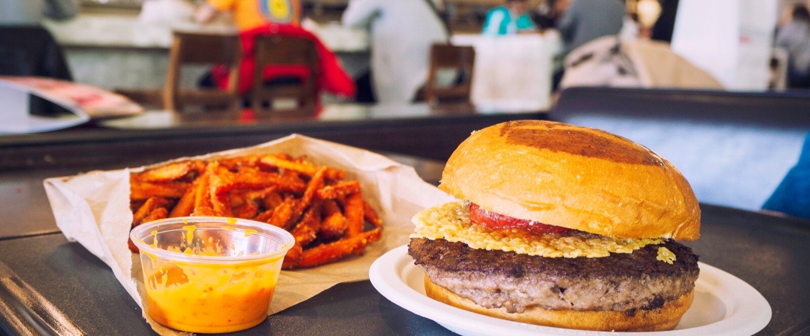 ファストフード店のオーダーシステム導入メリットは？USENレジをおすすめする理由