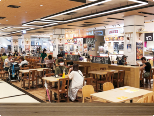 フードコートにオーダーシステムを導入するメリットとは？おすすめのサービスも紹介