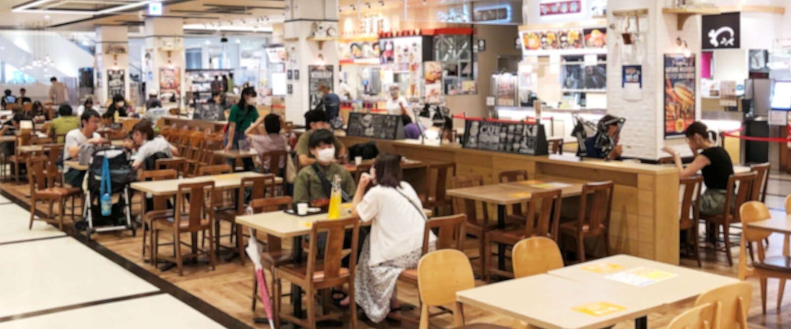 フードコートにオーダーシステムを導入するメリットとは？おすすめのサービスも紹介