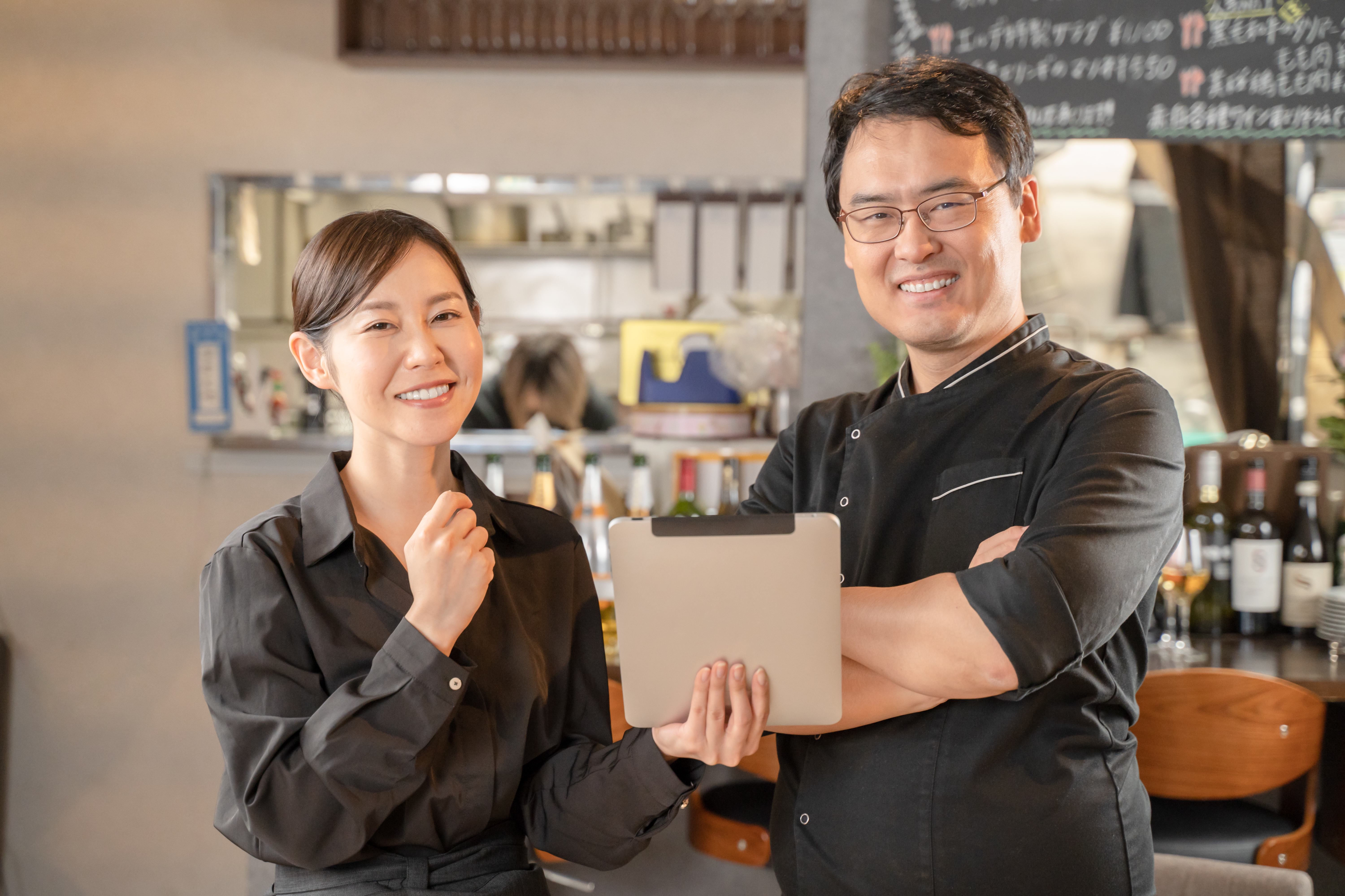 飲食店でキャッシュレス決済を導入することで期待できるメリット