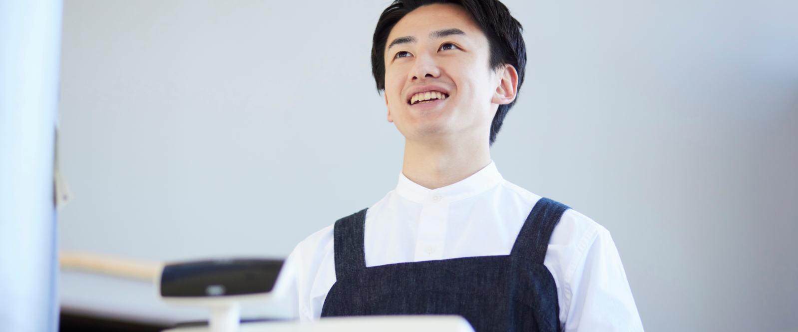 飲食店の消費税対応を徹底解説！軽減税率・インボイスまでPOS導入で業務負荷を軽減する仕組みとは