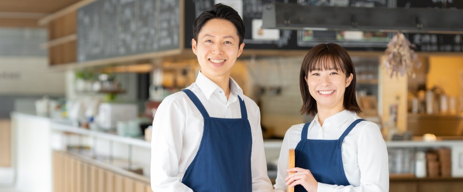 レストランで注文システムを導入すべき？メリットや種類、おすすめサービスを徹底解説