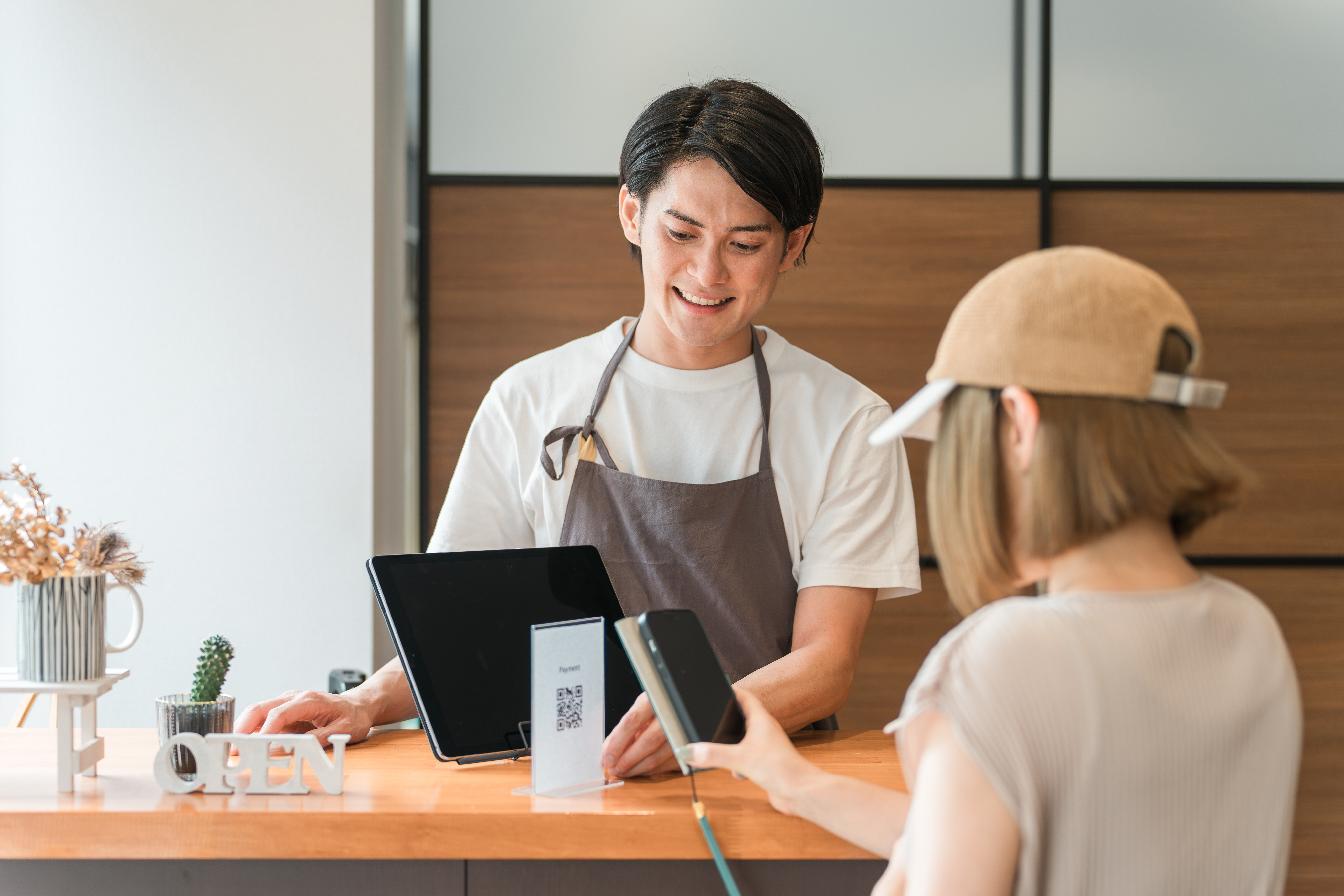 小規模店舗でタブレット型POSレジをおすすめする理由