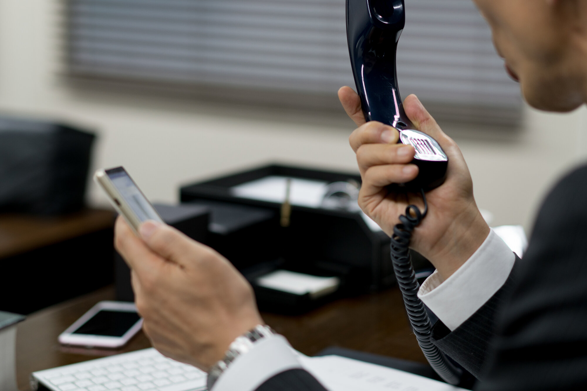 ビジネスフォンの主装置とIP電話を比較！それぞれのメリット・デメリット