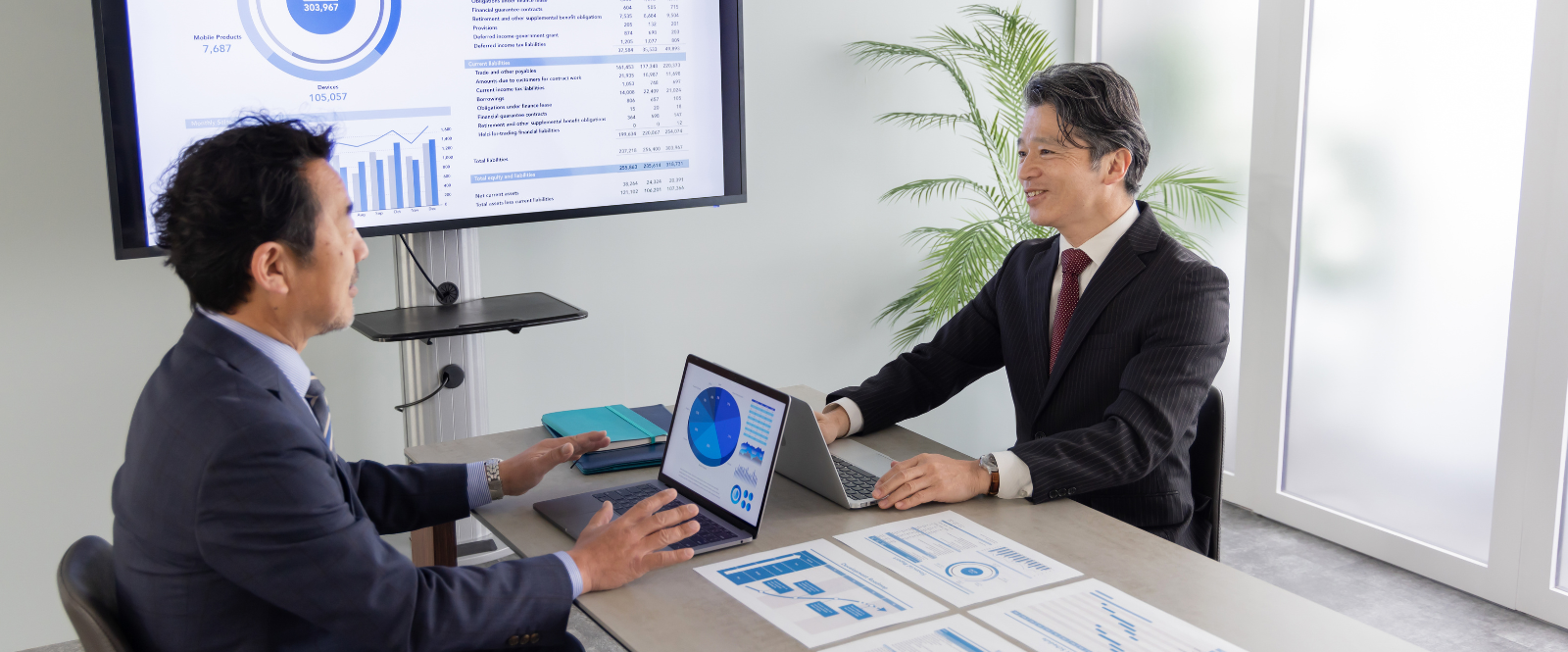 飲食店向け事業計画書の主な構成と記載ポイント